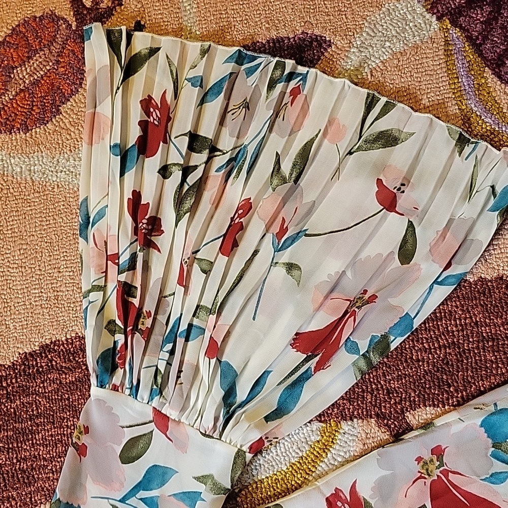 Sheer Floral Print Blouse - Picture 12 of 13